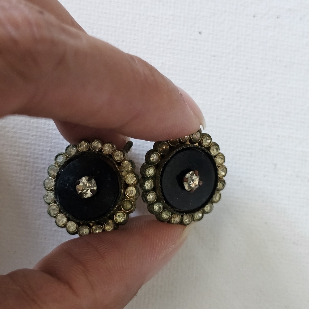 Vintage Stone Screw Back Earrings
